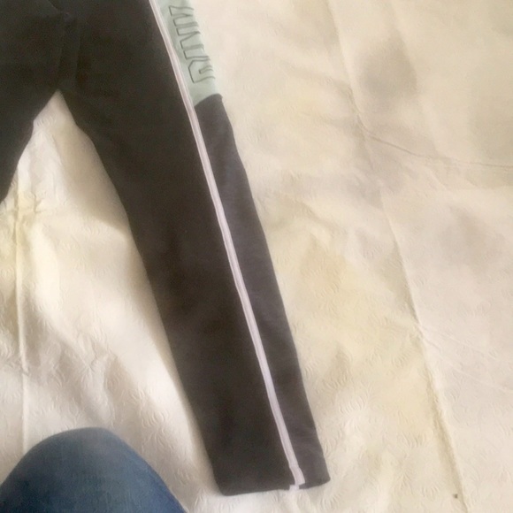 VICTORIA SECRET PINK TRACKSUIT. Cropped Long Sleeve Hoodie & Leggings SET - Picture 12 of 16